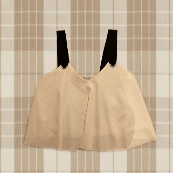 Classly and flowy white tank - Picture 1 of 2